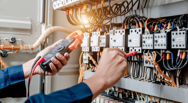 Best Local Electrician Companies  in Dakota Dunes, SD